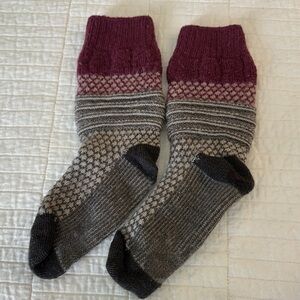 Smartwool Large Women’s Socks Wool Preowned Need Darning hole